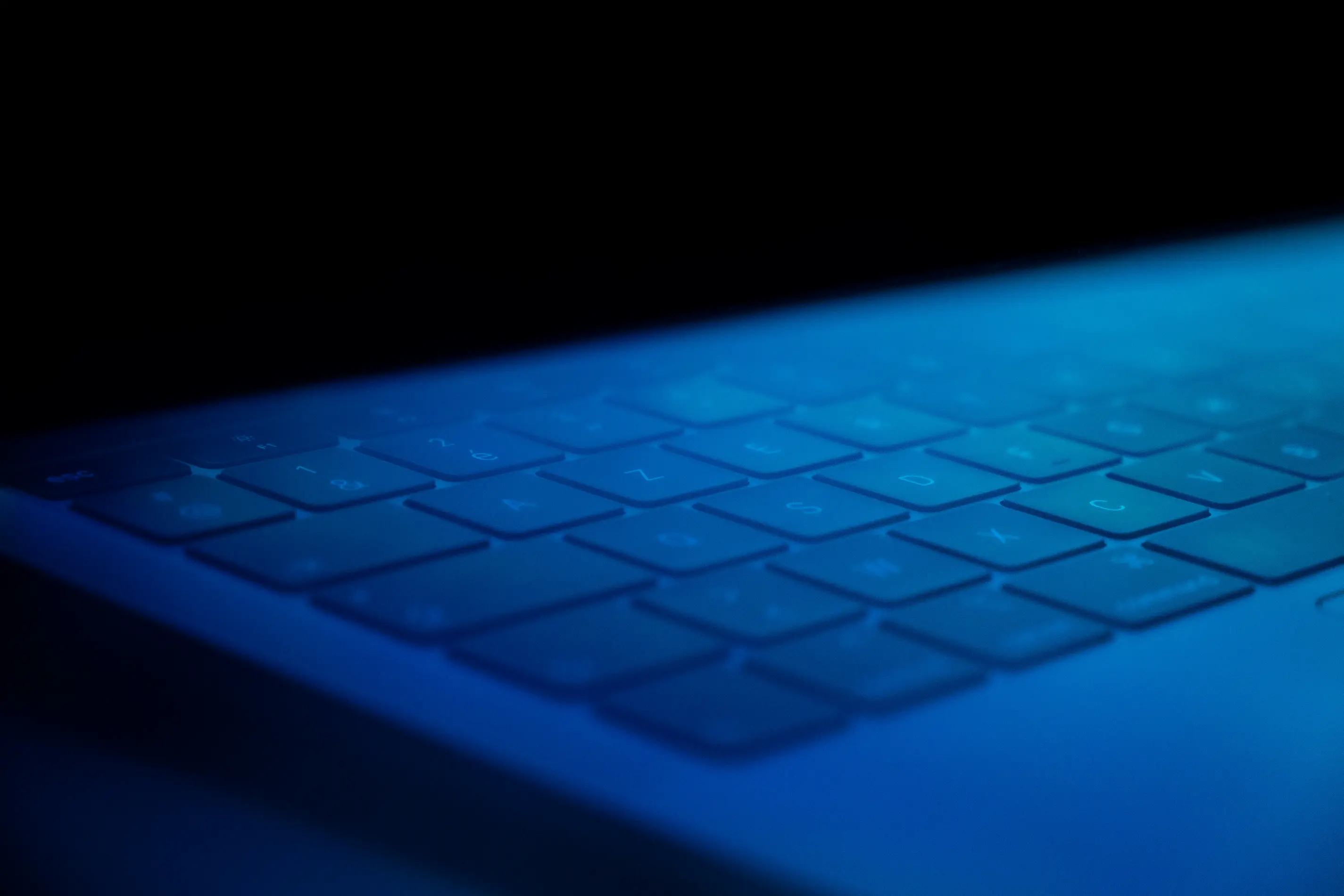 Email‑assistent der genererer brandede hotelsvar